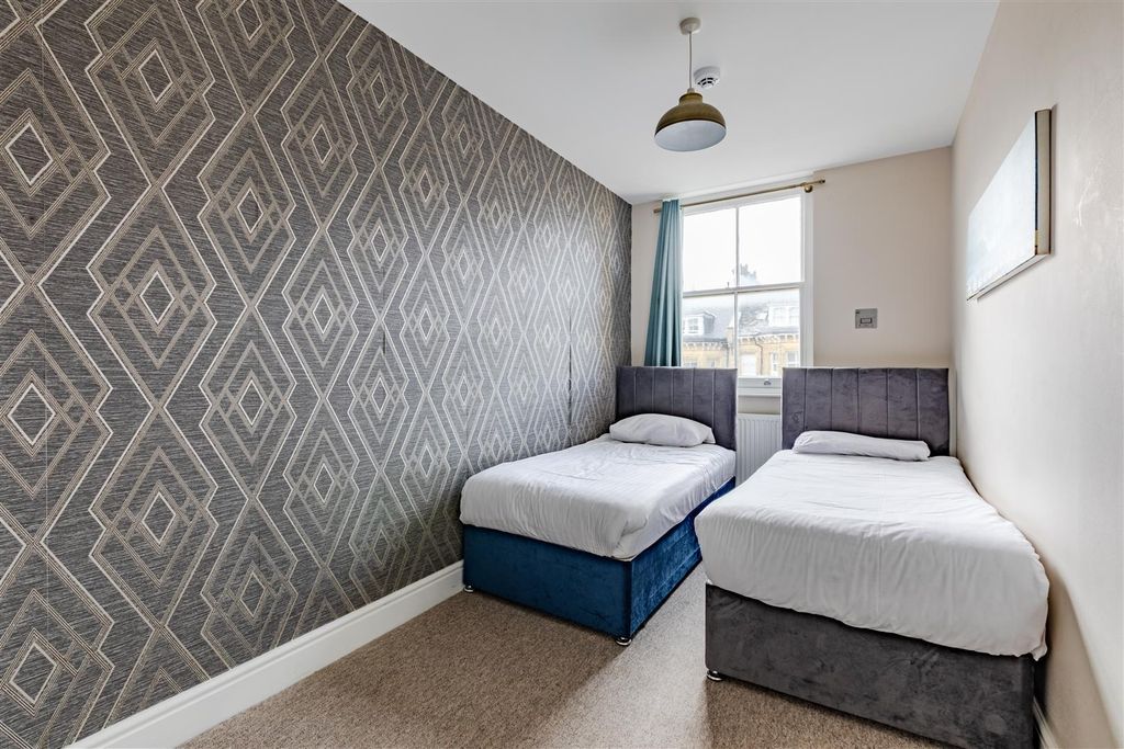 Additional image 21 of 14 bed terraced house to rentFirst Avenue, Hove BN3