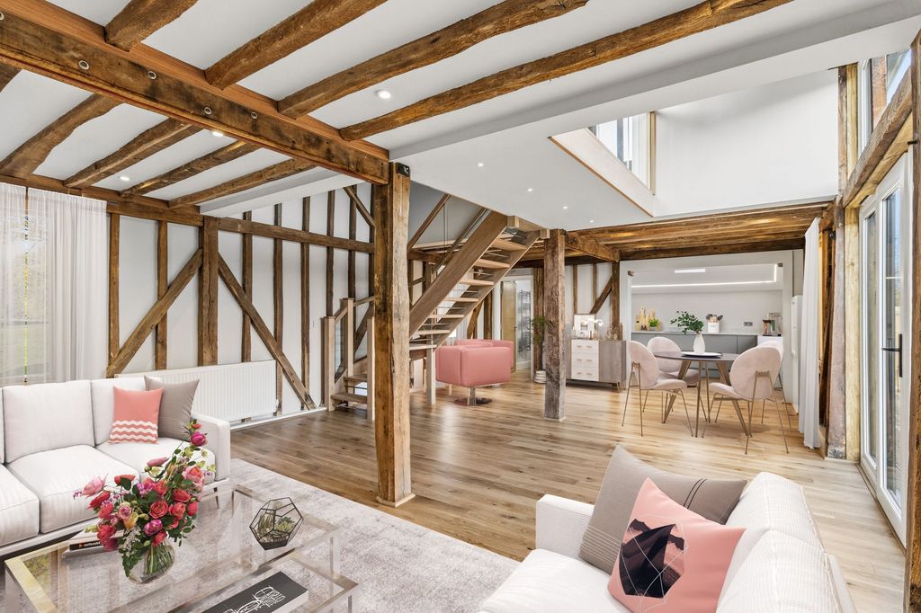 Property photo 2 of 14