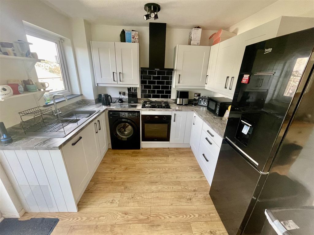 Property photo 2 of 12 Img_0883 2.Jpg