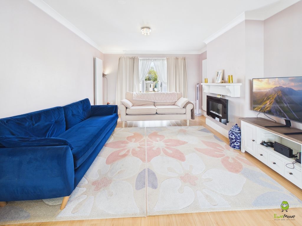 Property photo 2 of 25 Presented By Clinton At Ewemove Bexleyheath And Da