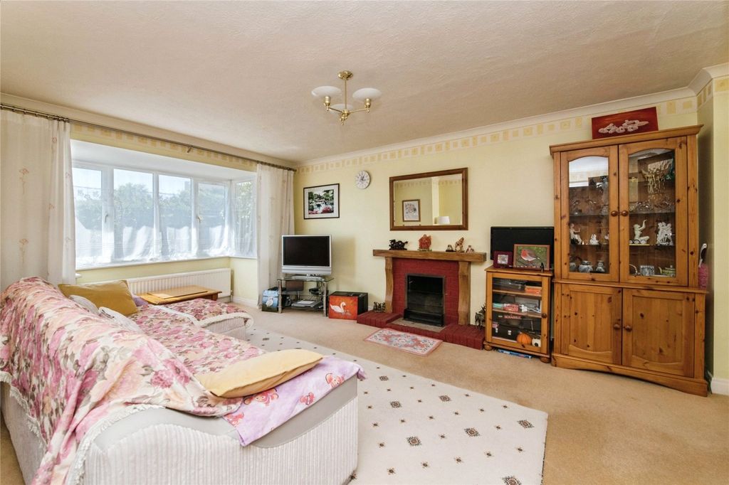 Property photo 3 of 19 Picture No. 03