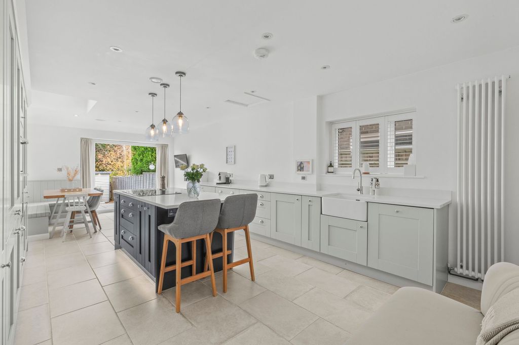 Property photo 3 of 12 Kitchen - Diner