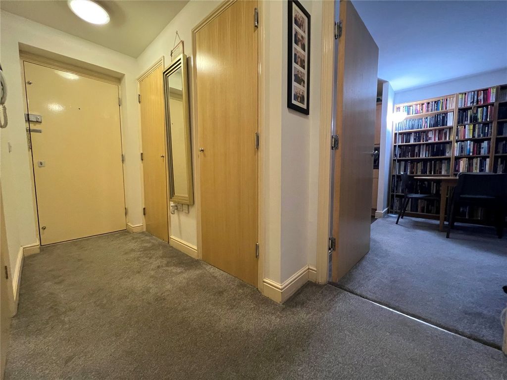 Property photo 2 of 11 Picture No. 07