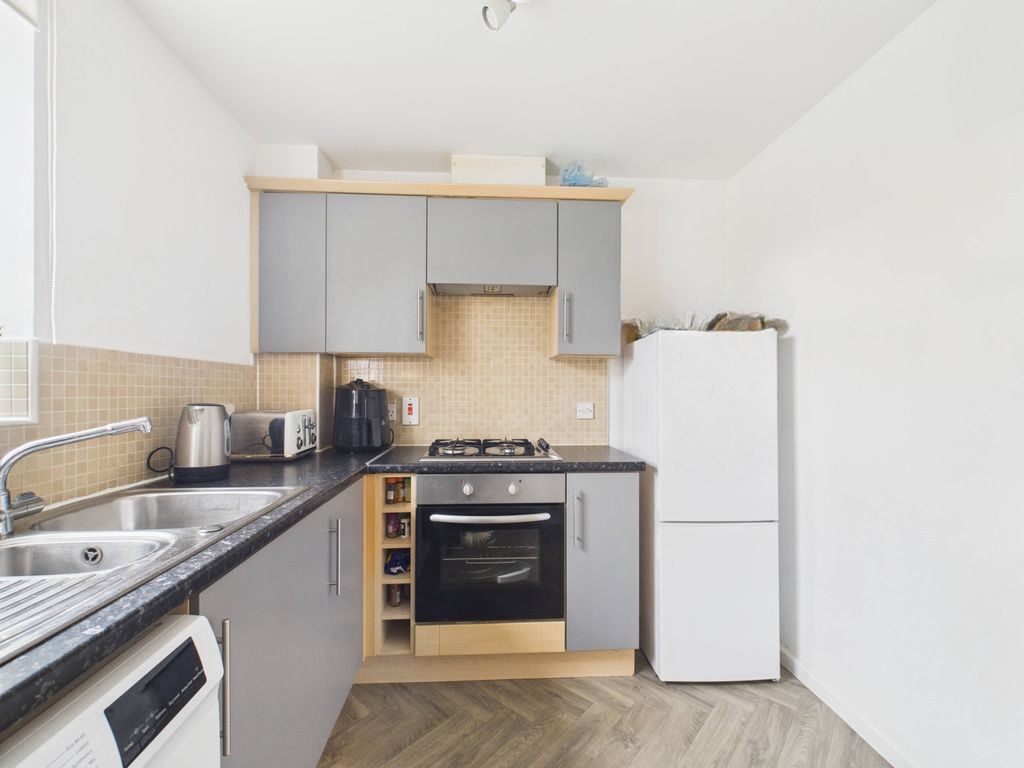 Property photo 3 of 16 Cam03293G0-Pr0249-Still010