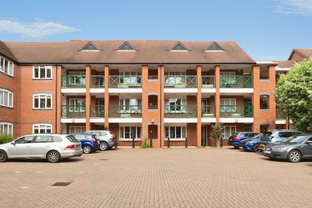 Property photo 1 of 16 External