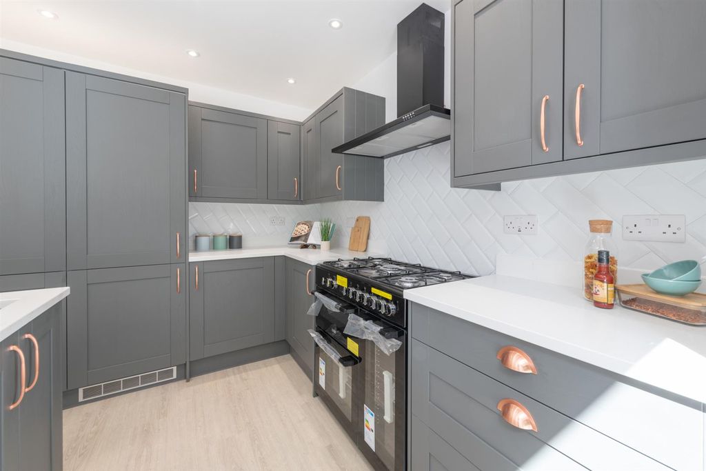 Additional image 12 of 4 bed semi-detached house for saleBack Lane, Bilbrough, York YO23