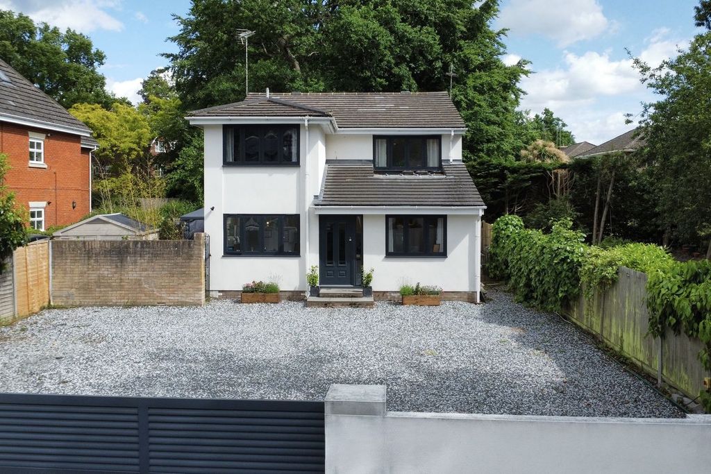 Property photo 1 of 29