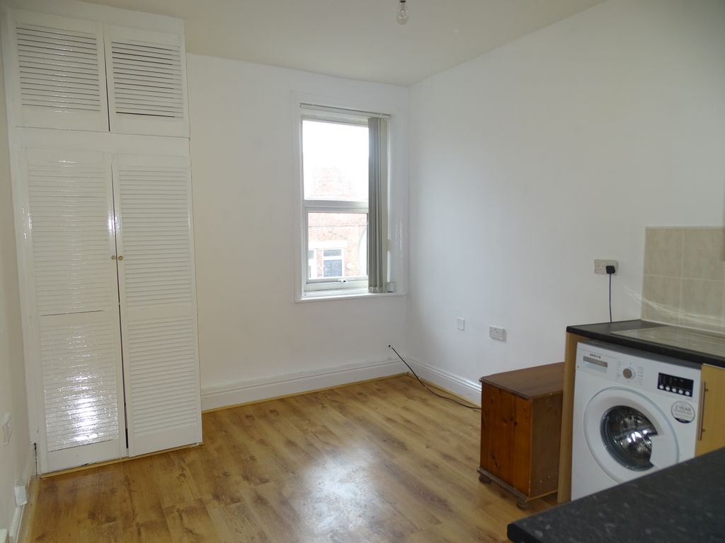Property photo 2 of 3