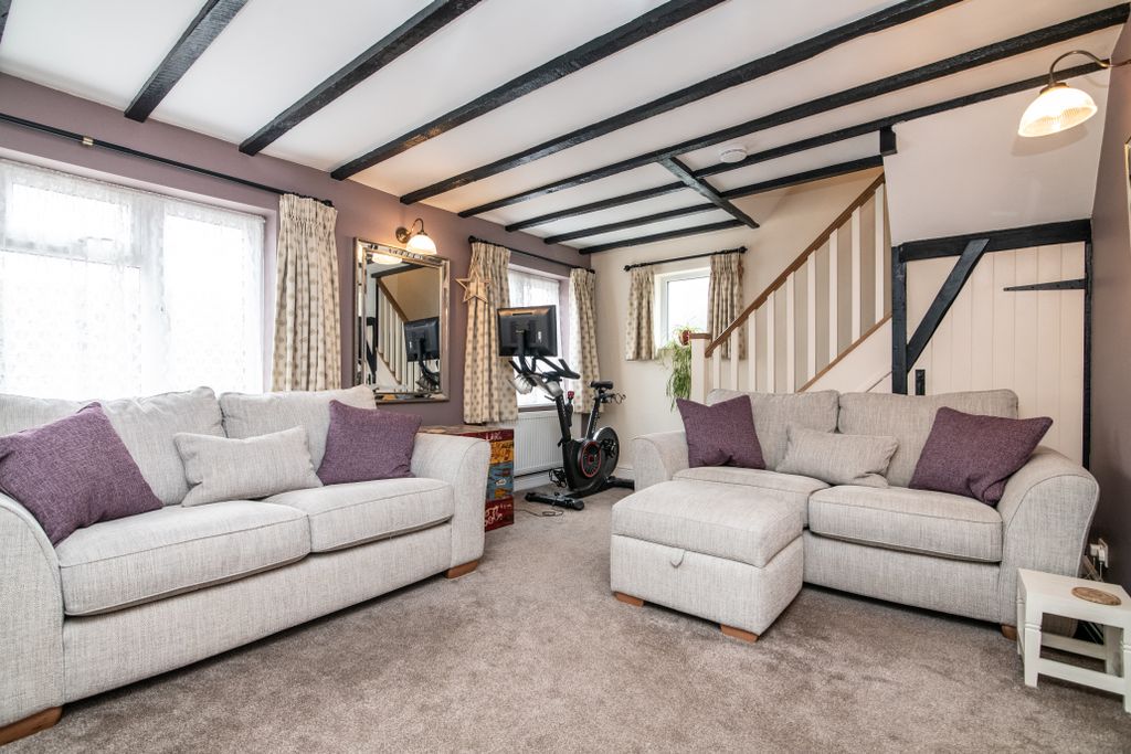 Property photo 3 of 17