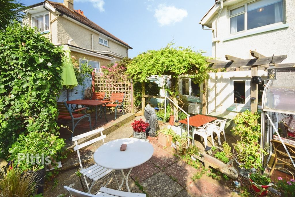 Property photo 2 of 15