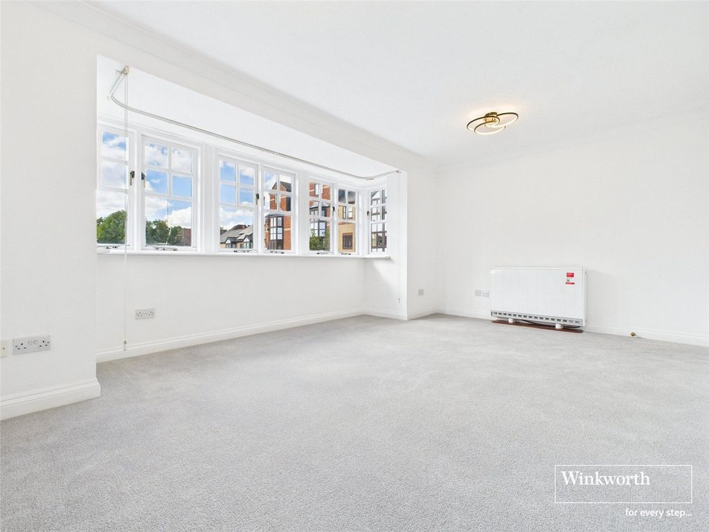 Property photo 2 of 8 Picture No. 10