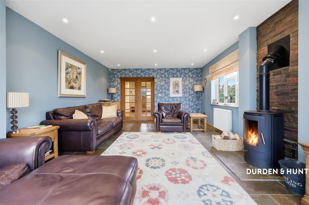 Property photo 3 of 29 King Street