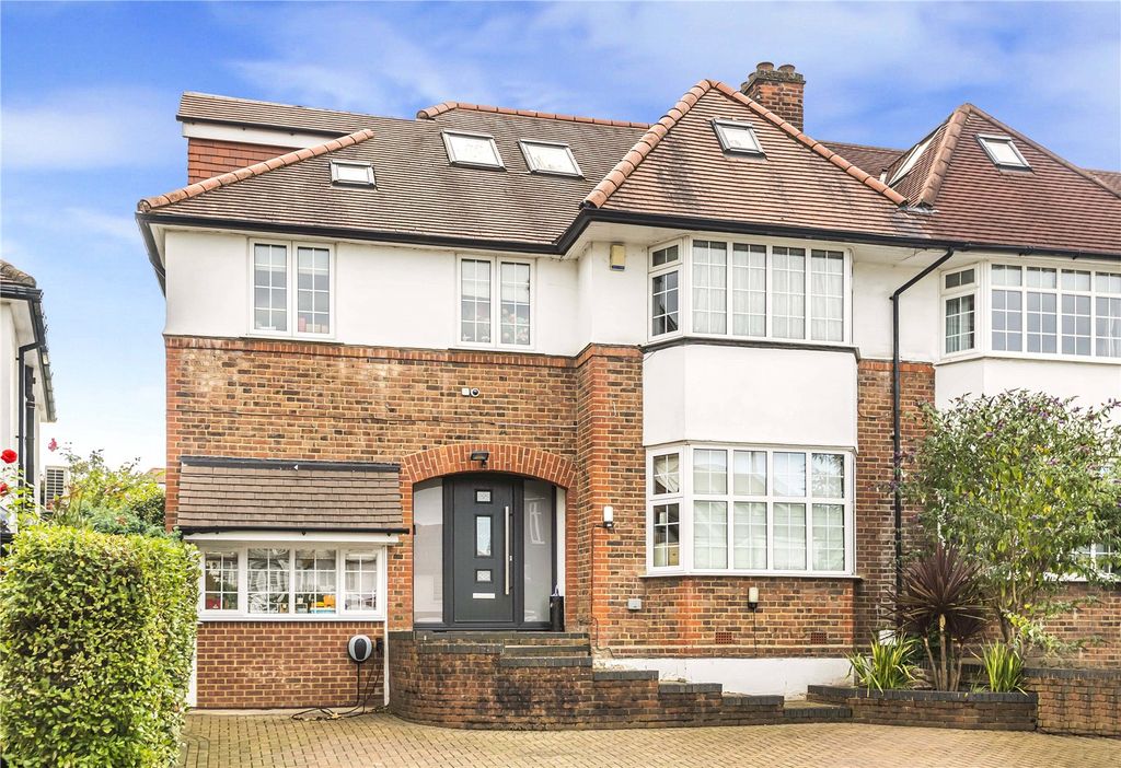 Property photo 1 of 36 Picture No. 03
