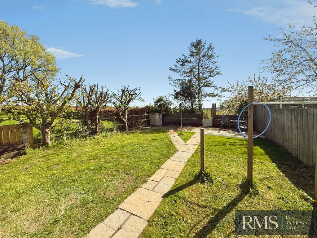 Property photo 1 of 12 Photo 10