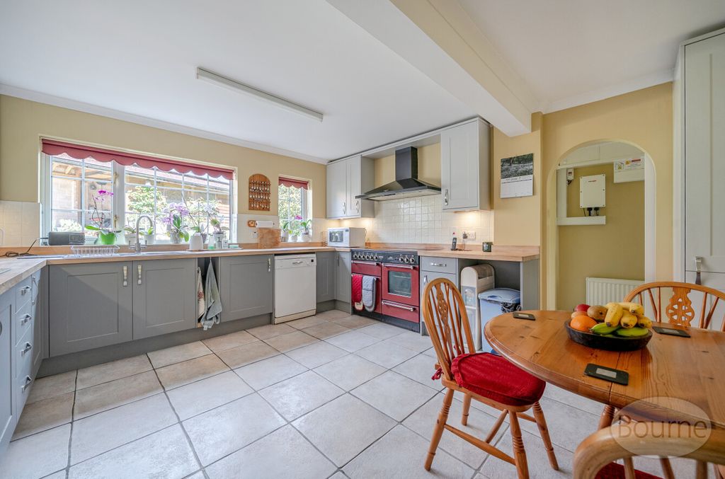 Property photo 3 of 33 Af794E39-333c-474...