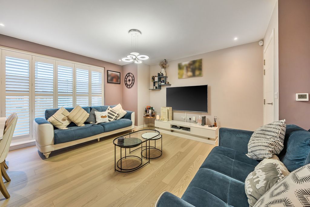 Property photo 2 of 14 Reception