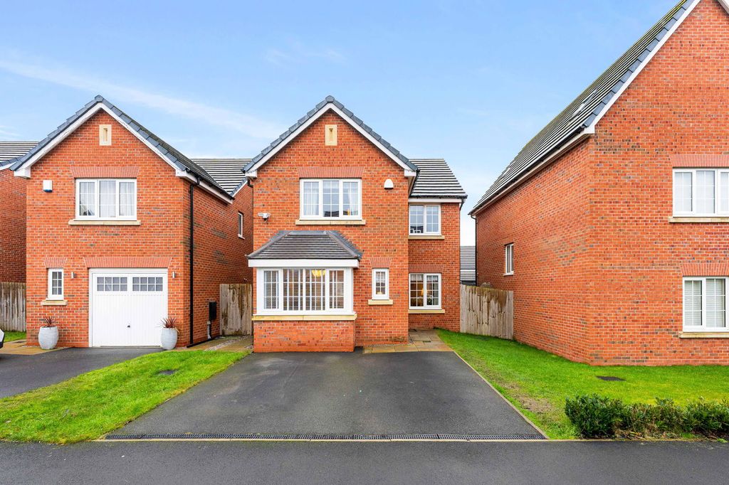 Property photo 1 of 38