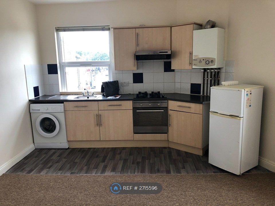 Property photo 2 of 5 Kitchen