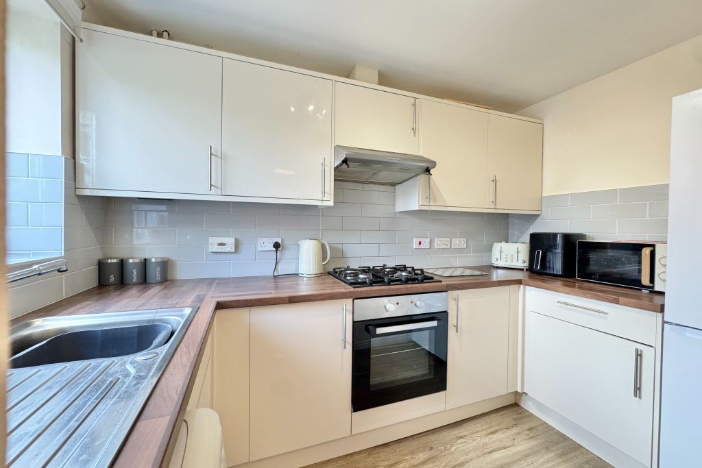 Property photo 2 of 15 Kitchen