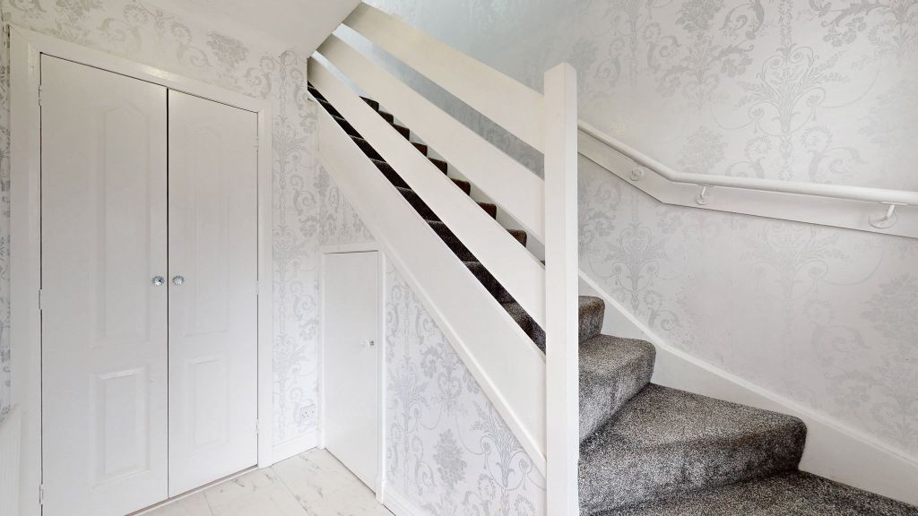 Property photo 3 of 19 2