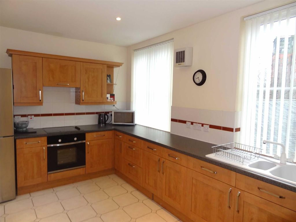 2 bed flat for saleMill View, Belper DE56 photo 4