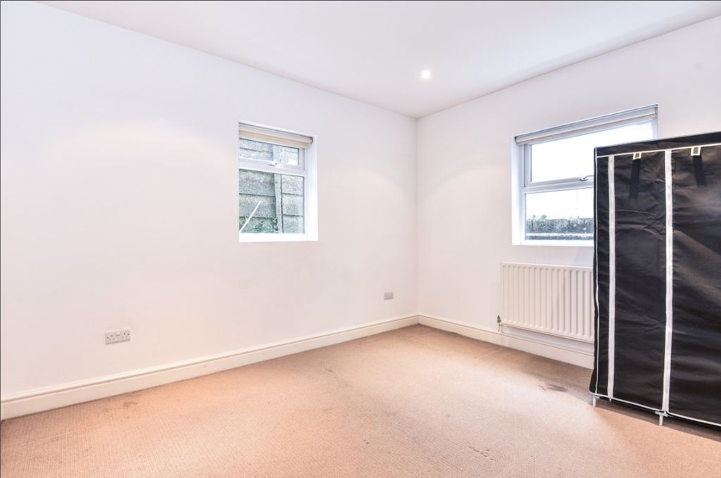 Property photo 2 of 6 Picture No. 05