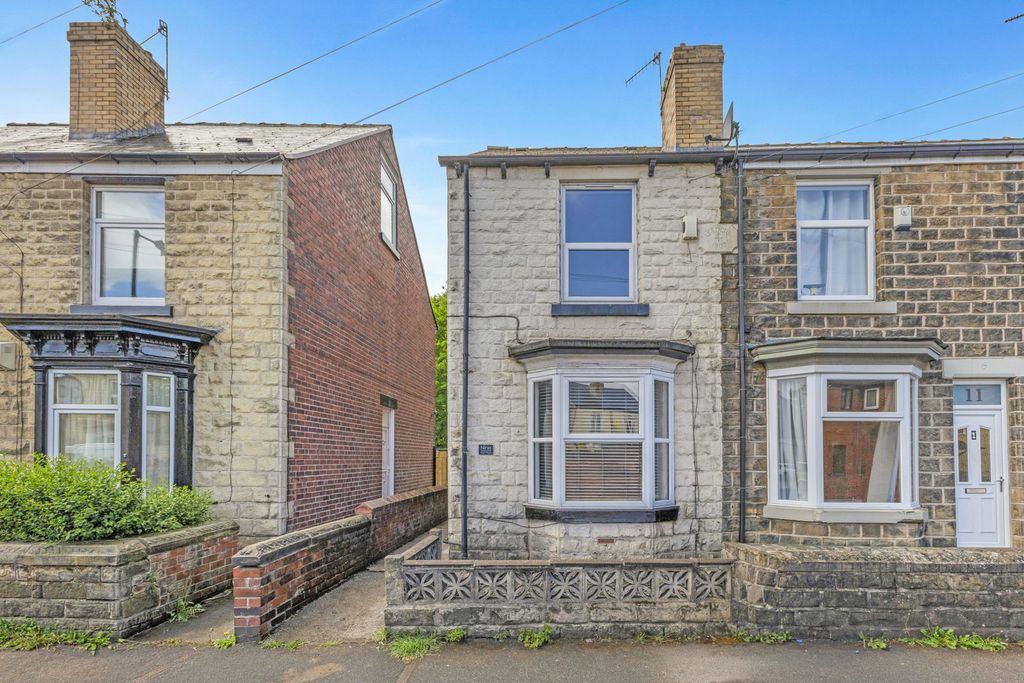 Property photo 2 of 17