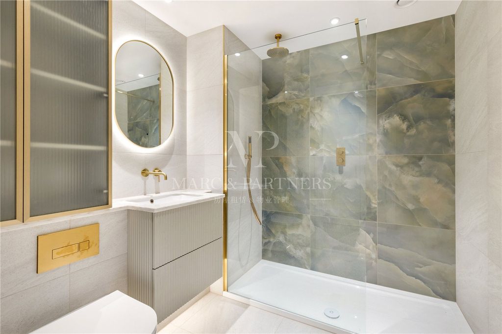 Property photo 3 of 11 Picture No. 12