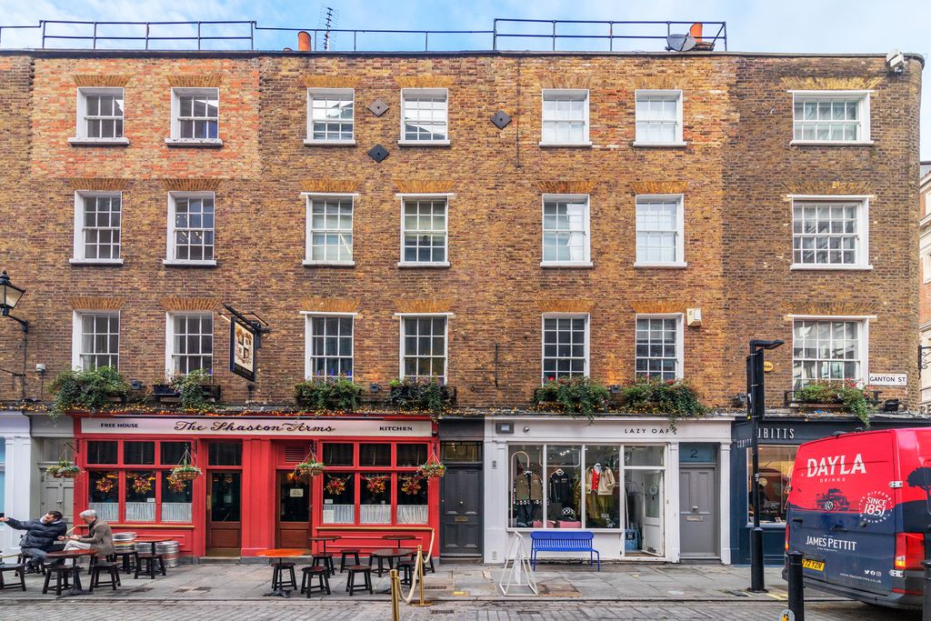 Property photo 3 of 15 Ganton_Street_12