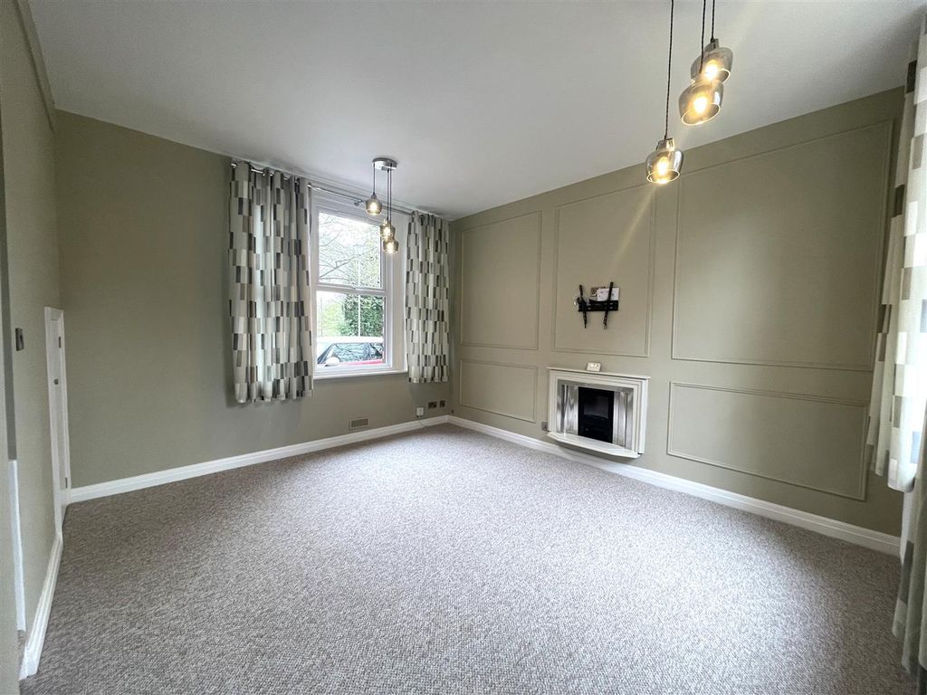 Property photo 2 of 12 Living Room .Jpg