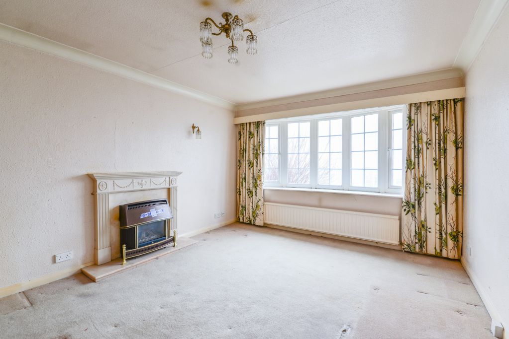 Property photo 2 of 20 Lounge