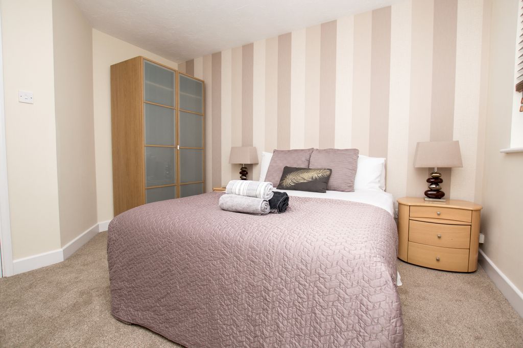 Property photo 3 of 8 Gallery