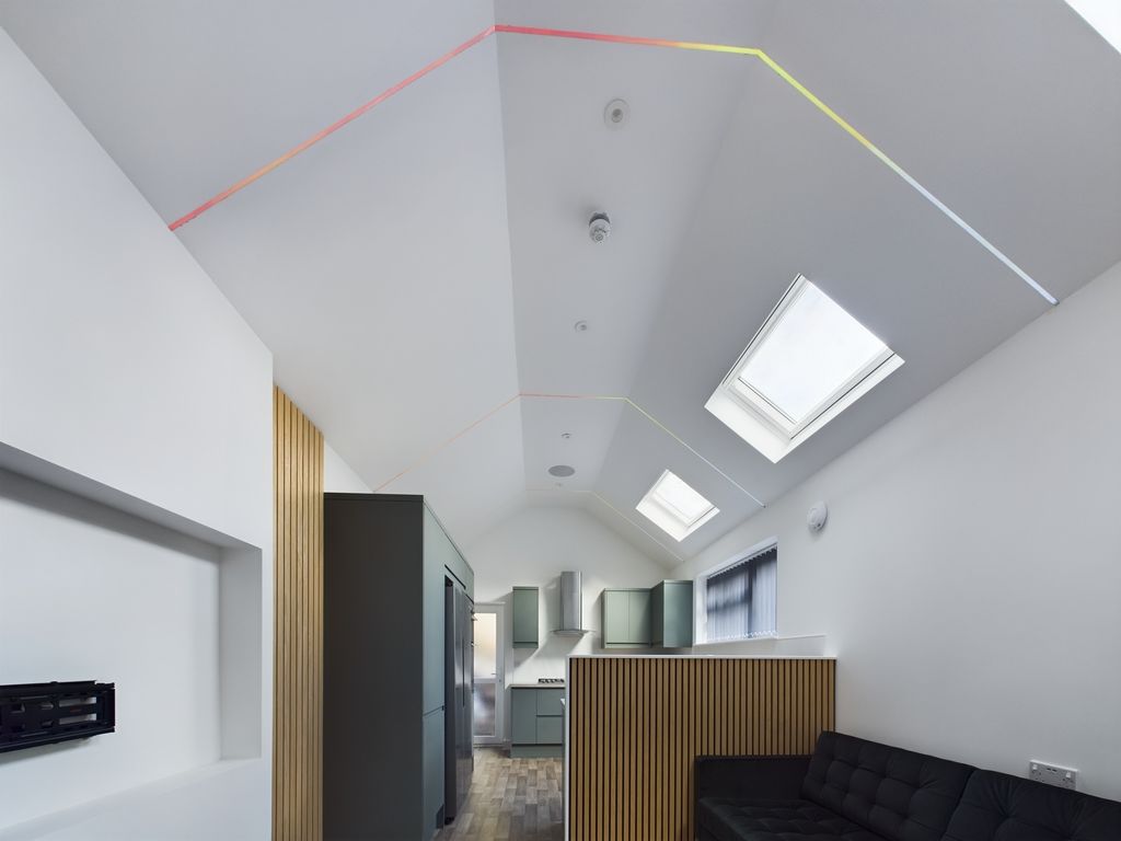 Property photo 2 of 24