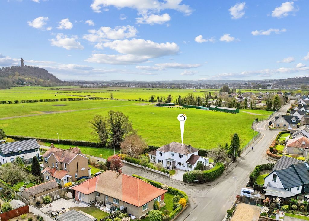 Property photo 1 of 30