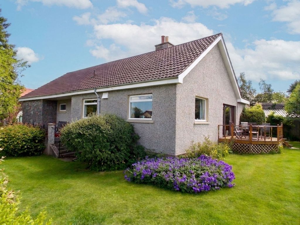 Property photo 1 of 37