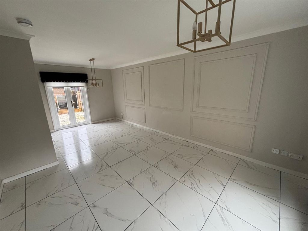 Property photo 2 of 9 3P.Jpg