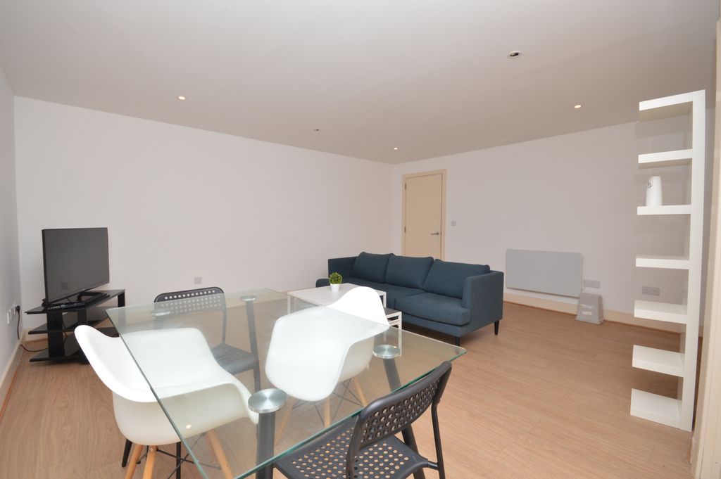 Property photo 2 of 16 Gallery