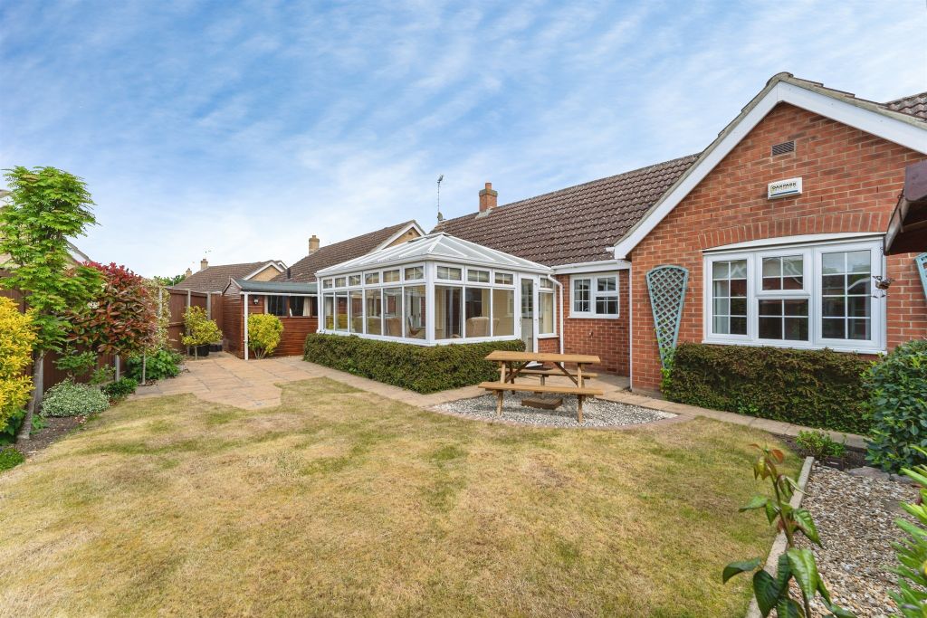 Property photo 2 of 18