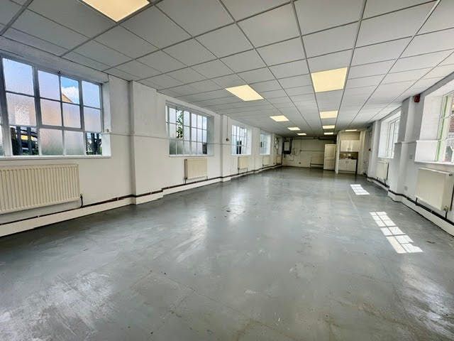 Property photo 2 of 5 74B65902-A452-4665-Bf25-4155466ee958.Jpg