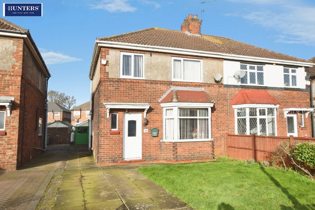 Property photo 1 of 18 Front