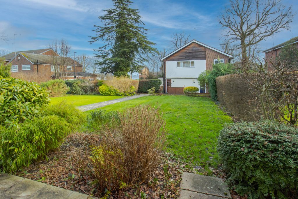 Property photo 3 of 11
