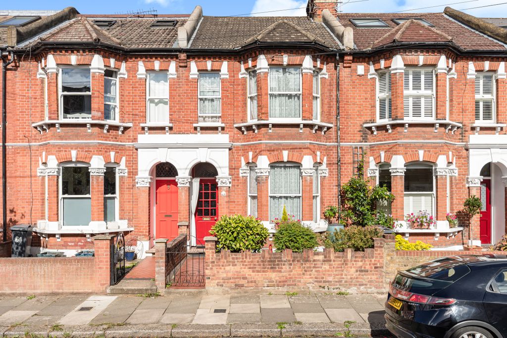 Property photo 1 of 7 Whitestile Road (2)