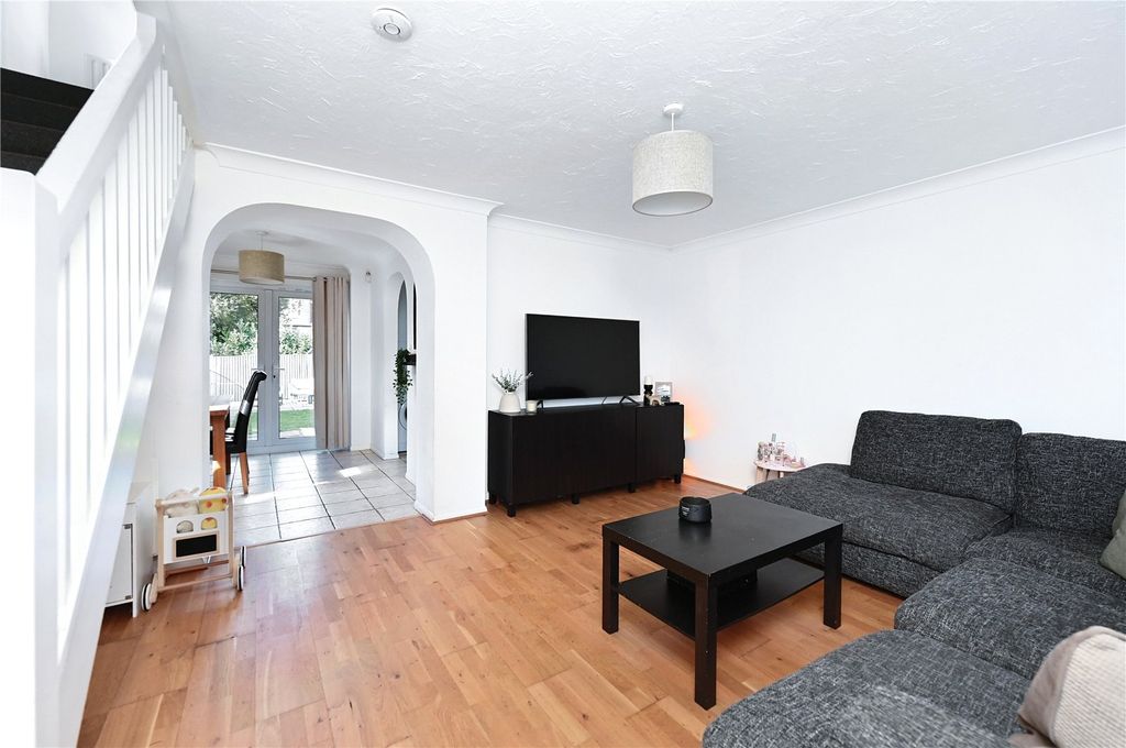 Property photo 2 of 13 Picture No. 20