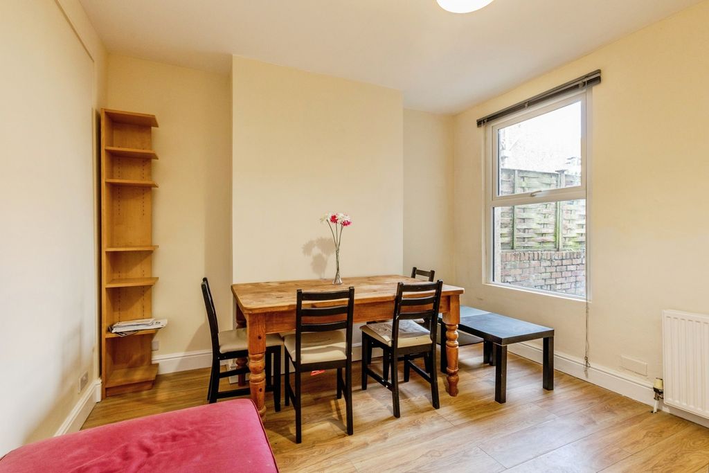 Property photo 3 of 16 Pbox-Img.Jpg