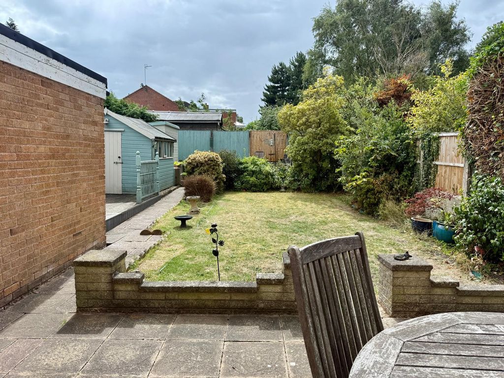 Property photo 2 of 21