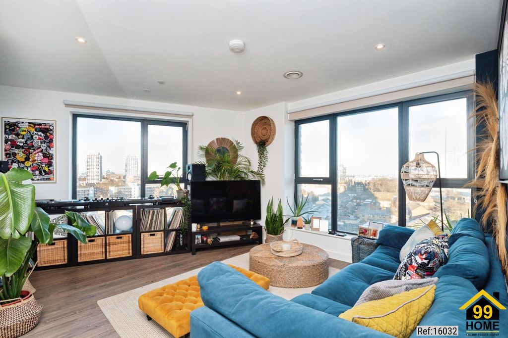 Property photo 3 of 20 Photo 2