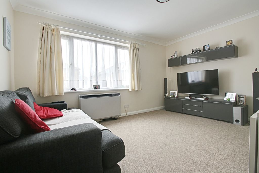 Property photo 3 of 5
