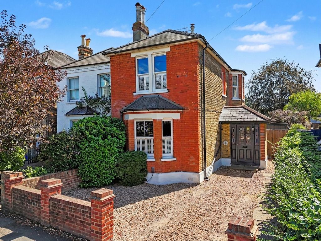 Property photo 1 of 17