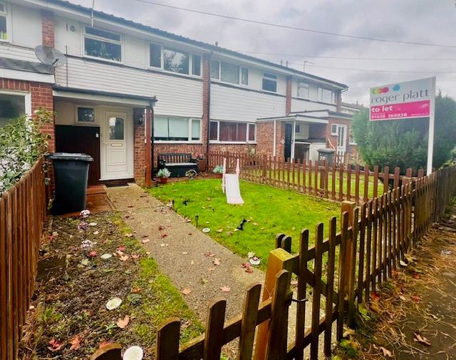 Property photo 1 of 10 Exterior