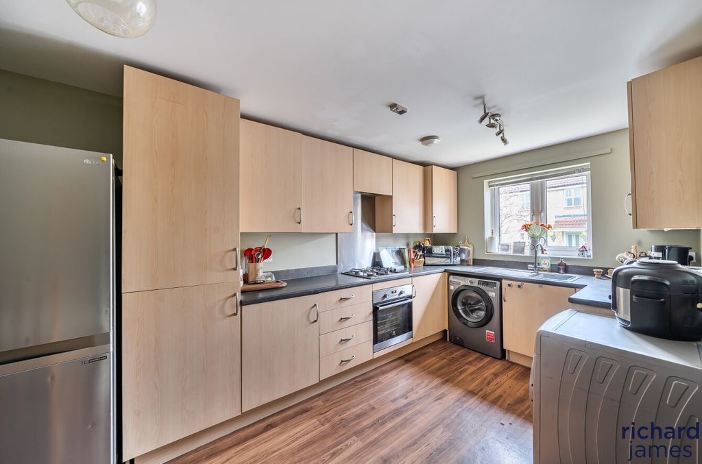 Property photo 3 of 12 55885Ca66939475d9Fad70Aafb2Ec9A6